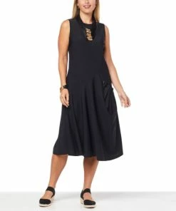 New ๐ MarlaWynne Stretch Tech ๐ Dress With Slouch Pocket Black ๐
