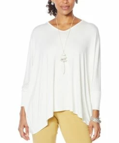 Best Pirce 😉 MarlaWynne WynneLayers V-Neck Knit Boxy Tee Light Heather Gray 🎉 -Outlet MarlaWynne Sales unnamed file 1691