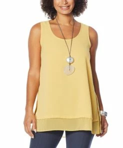 Hot Sale 😍 MarlaWynne WynneLayers Washed Crepe Tank With Chiffon Hem Light Canyon Rose 👍 -Outlet MarlaWynne Sales unnamed file 2664