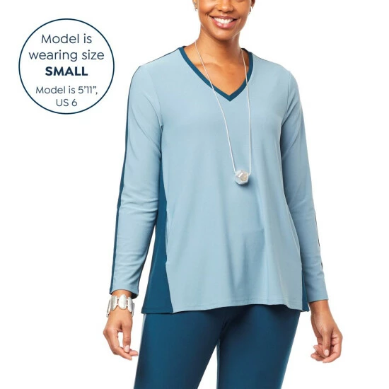 Brand new 🥰 MarlaWynne WynneLayers Luxe Crepe Colorblocked Butterfly Top Petrol/sea Blue Combo 🎉 5 Brand new 🥰 MarlaWynne WynneLayers Luxe Crepe Colorblocked Butterfly Top Petrol/sea Blue Combo 🎉 - Image 3